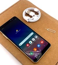 Image of Samsung Galaxy A8 2018 32GB Unlocked Gold Android Phone , Warranty, Fast / Free.