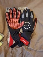 Image of Zone 3 Women's Neoprene Swim Gloves Open Water Swimming Black/Red Size Large