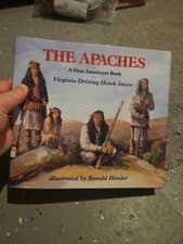 Image of Apaches by Virginia Driving Hawk Sneve (1997, Hardcover)