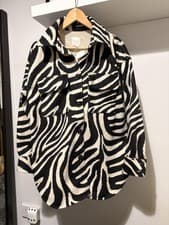 Image of H&M Zebra Print Shacket - Size Small (oversized) - Cosy Warm Material