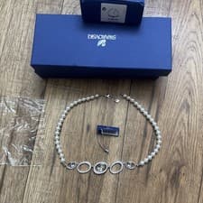 Image of Stunning Swarovski Crystal Pearl Necklace 1148197