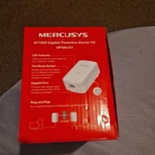Image of Mercusys AV1000 Gigabit Powerline Starter Kit with Electrical Outlet