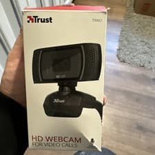 Image of Trust Trino HD Video 720p Webcam with Built-in Microphone for PC & Mac