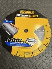 Image of Dewalt DT40258-QZ Extreme Diamond Metal Cutting Disc 305 x3.8 x 25.4mm