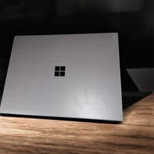 Image of Microsoft Surface Laptop 7 Copilot+ 15" Snapdragon X Elite 32GB RAM 1TB SSD