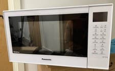 Image of Panasonic NN-CT55JW 1000W Digital Inverter Combination Microwave 27L White