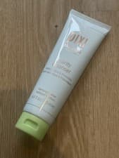 Image of Pixi Clarity Cleanser 135ml | Brand New | Salicylic Acid