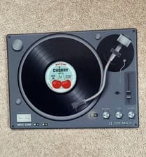 Image of Joseph Joseph 90040 Worktop Saver Record Player (30 x 40 cm) Very Rare!