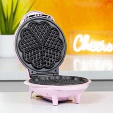 Image of Global Gizmos Mini Heart Shape Waffle Maker / 1000W / Table Top Cooking & Baking