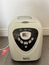 Image of Morphy Richards Fastbake Breadmaker 12 Programmes 1.5lb, 2lb loaf sizes, timer