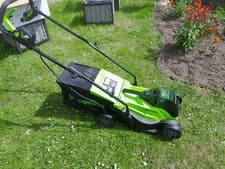 Image of Greenworks 24V 33cm Lawn Mower