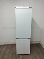 Image of Hisense RIB312F4AWE Fridge Freezer 246l Frost Free Integrated [ID7010507361]
