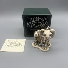 Image of Harmony Kingdom Nip Tuck Black Box Elephant Plastic Surgery UK Made SIGNED