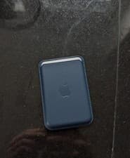 Image of Genuine Apple MagSafe Leather Wallet - Navy blue