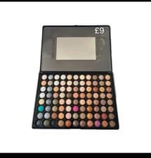 Image of LaRoc Makeup palette