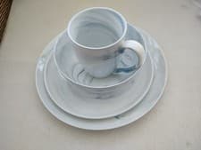 Image of 16-piece Handmade marble effect Dinner set for 4