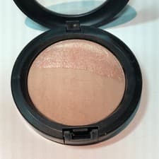 Image of MAC Mineralize Skinfinish various shades (unused, without boxes)