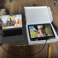 Image of LED Display Monitor/Screen 15.6"