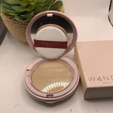 Image of WANDERLUST POWDER FOUNDATION LIGHT/CLAIR BRAND NEW SEALED