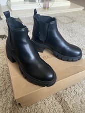 Image of steve madden boots