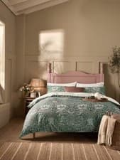 Image of NEW William Morris Honeysuckle & Tulip Reversible Duvet Cover Set - Multi - King