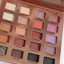 Image of Iconic London Desk To Dance Eyeshadow Palette - 20 Shades Rrp 45 Pounds