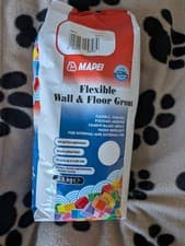 Image of Mapei white Flexible Wall and Floor Grout 2.5kg bag