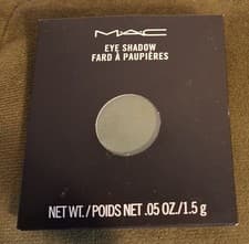 Image of New Boxed MAC Humid Powder Eyeshadow Refill 1.5g Green satin