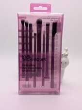 Image of REAL TECHNIQUES 8 Piece Everyday Eye Essentials Makeup Brush Set Kit