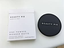 Image of Beauty Pie One Powder Wonder Matte Perfecting Powder - Ultra Velvet Colour