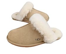 Image of Brand New 100% Authentic UGG Scuffette II Womens Sheepskin Slippers, Sand Size 9