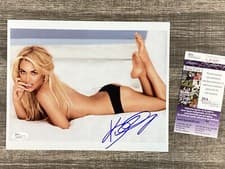 Image of (SSG) KELLY CARLSON Signed 10X8 Photo "Starship Troopers - Nip/Tuck" - JSA COA