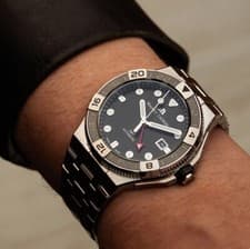 Image of Maurice Lacroix Aikon Venturer GMT 43mm - AI6158-SS00F-330-A