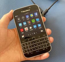 Image of BlackBerry Classic Q20 16GB+2GB RAM Unlocked LTE Qwerty Keyboard