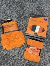 Image of Car Cleaning Kit Microfibre Set– Wash Mitt, 6 Cloths & Buffing Towel – FAST POST