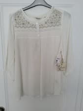 Image of BRAND NEW W, TAGS Caffe Marrakesh Embroidered Crinkle Top/Blouse Cream Size XL