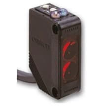 Image of 2 x Omron Through Beam Photoelectric Sensor, Block Sensor, 10 mm Detection Range