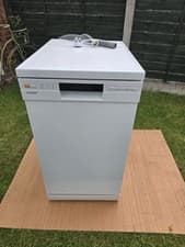 Image of Comfee CDWEF1034BW Slimline Dishwasher 45cm White – NEW OTHER / Never Installed