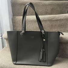 Image of GUESS Shoulder bag