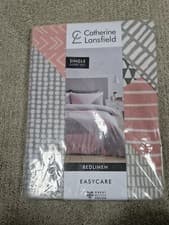 Image of Catherine Lansfield Larsson Geo Reversible Single Duvet Cover Set with Pillowcas