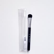 Image of Anastasia Beverly Hills Pro Brush A17 Large Fluff Brush Full Size New