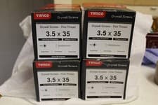 Image of 1000 x 4 box (4000) Timco Drywall Screws Fine Thread Sharp Point 3.5 x 35