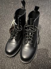Image of Dr. Martens 1460 8 Eyelet Mono Smooth Leather Black Unisex Lace Up Boots UK8 Men