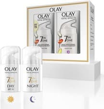 Image of Olay Total Effects Anti-Ageing 7in1 Gift Set: Day Cream Moisturiser 37ml, Night