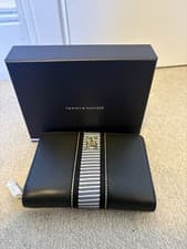 Image of Tommy Hilfiger Women Black Wallet