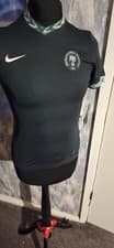 Image of NIKE Nigeria Football Women's Away Shirt 2020/2021 bnwt c
