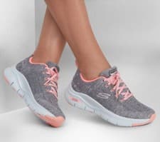 Image of SKETCHERS Arch Fit Support Ladies Arch Fit Podiatrist-Certified Sports Shoe 3-9