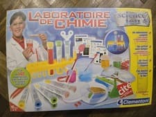 Image of Clementoni Large Chemistry Set, French Version. Laboratoire De Chime. Brand New!