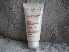 Image of Clarins UV Plus (5P) Moisturising Screen Translucent SPF50 PA+++ 30ml NEW