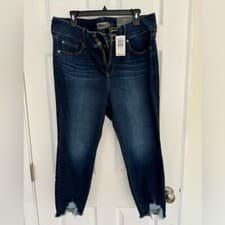 Image of Torrid Super Soft Jeggings Distressed Hem NWT size 20 XShort